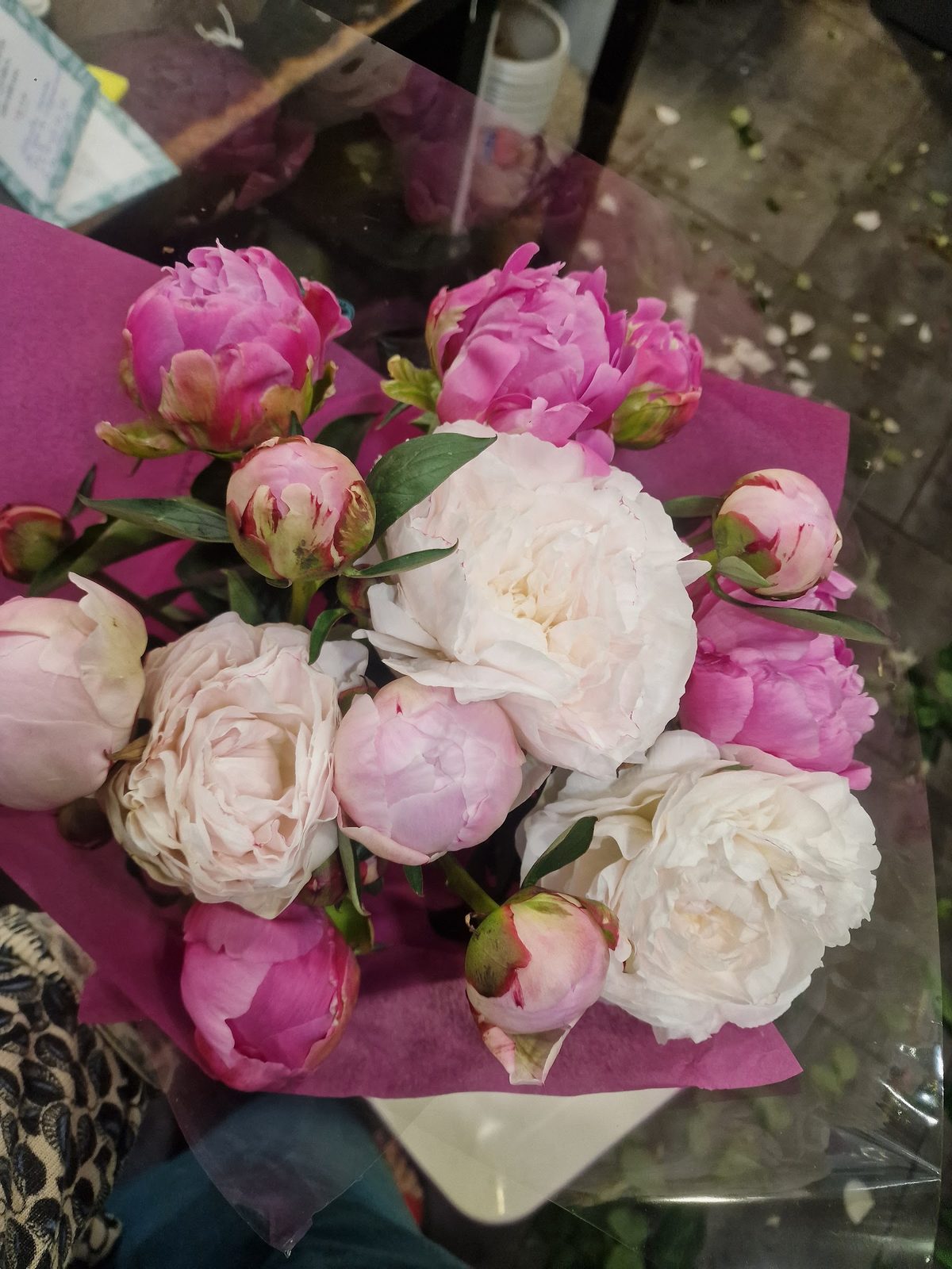 Bouquet de pivoines roses et blanches